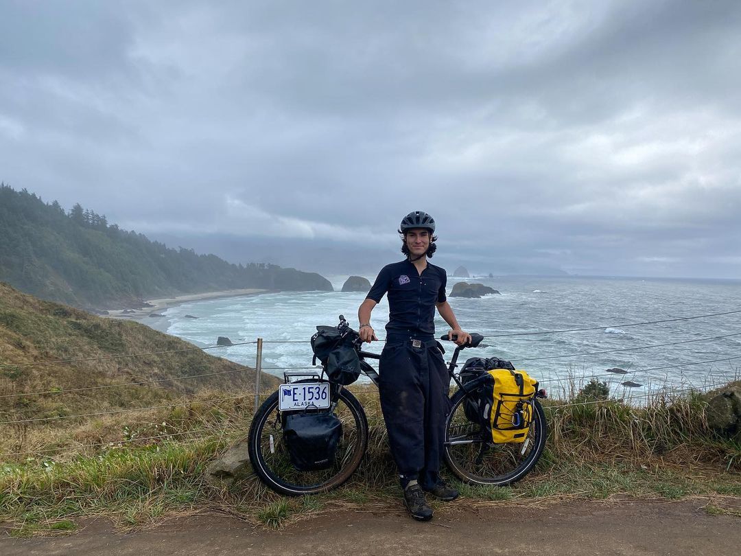 От Аляски до Аргентины: 19-летний парень проехал на велосипеде 14 стран за 527 дней