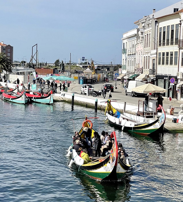 Португальская Венеция и супер фотогеничная Кошта-Нова: гайд по Авейру и его окрестностям