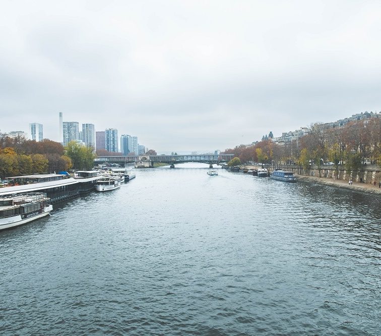 Впервые за столетие Сена в Париже будет доступна для купания