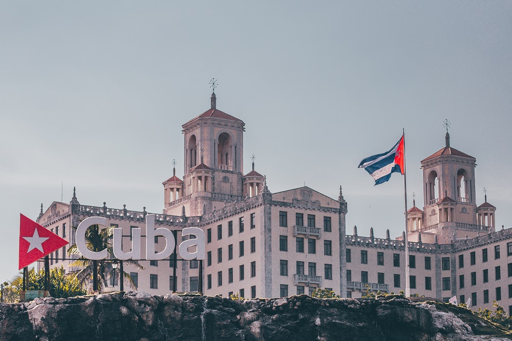 Много музыки и танцев, революция и искусство: что посмотреть на Кубе?