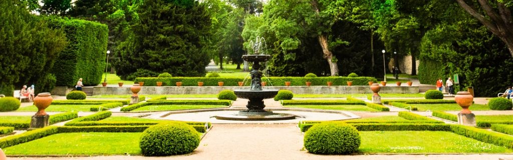 Сад Пражского града и Поющий фонтан