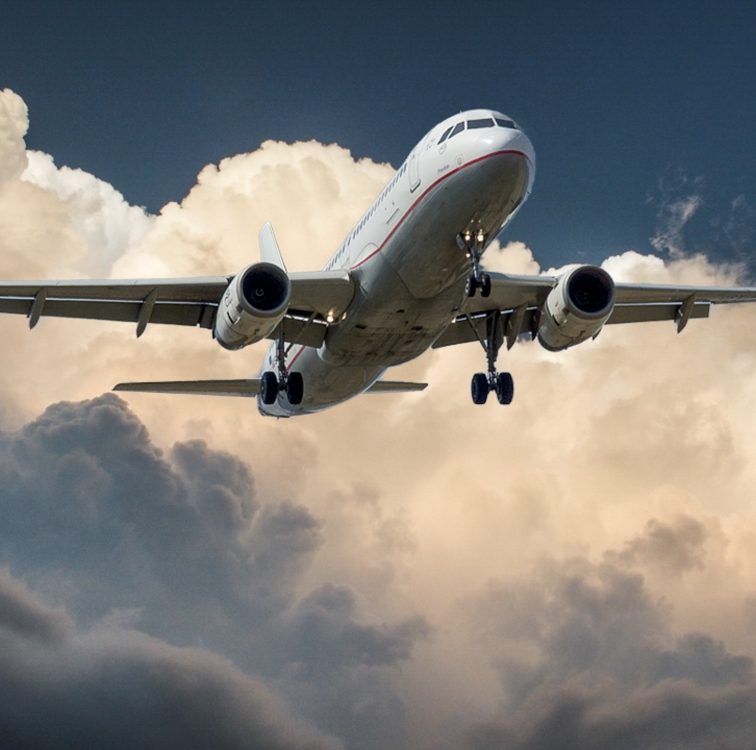 Vueling, Belavia и Intercars продают билеты со скидками на 2023 и 2024 годы