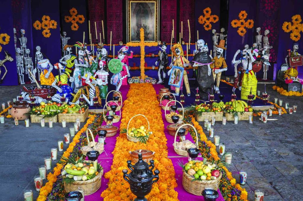В память о предках: как празднуют День мертвых в Мексике?