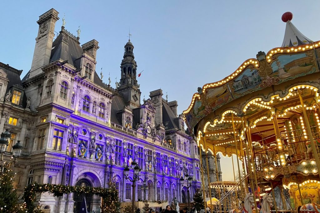 Париж в ноябре: Бал дебютанток, мюзикл "Нотр-Дам де Пари" и рождественские маркеты