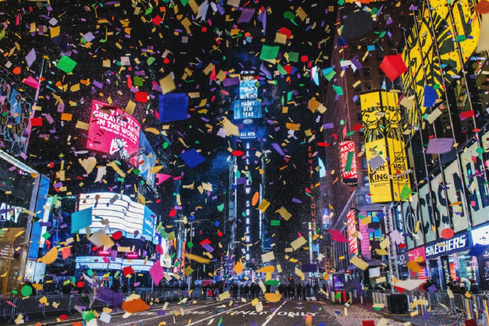 Десять городов с лучшими новогодними шоу в 2023 году