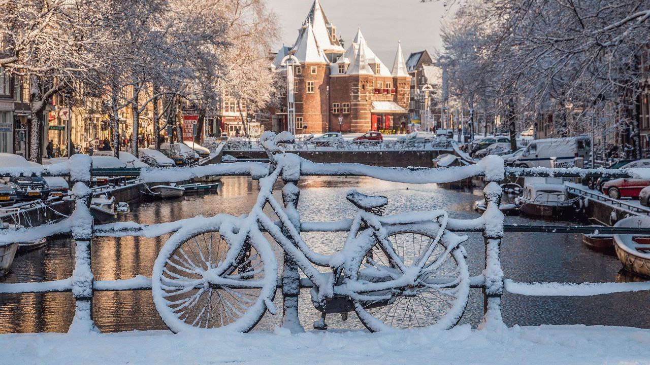 Куда поехать в январе? 6 стран для необычного отдыха зимой